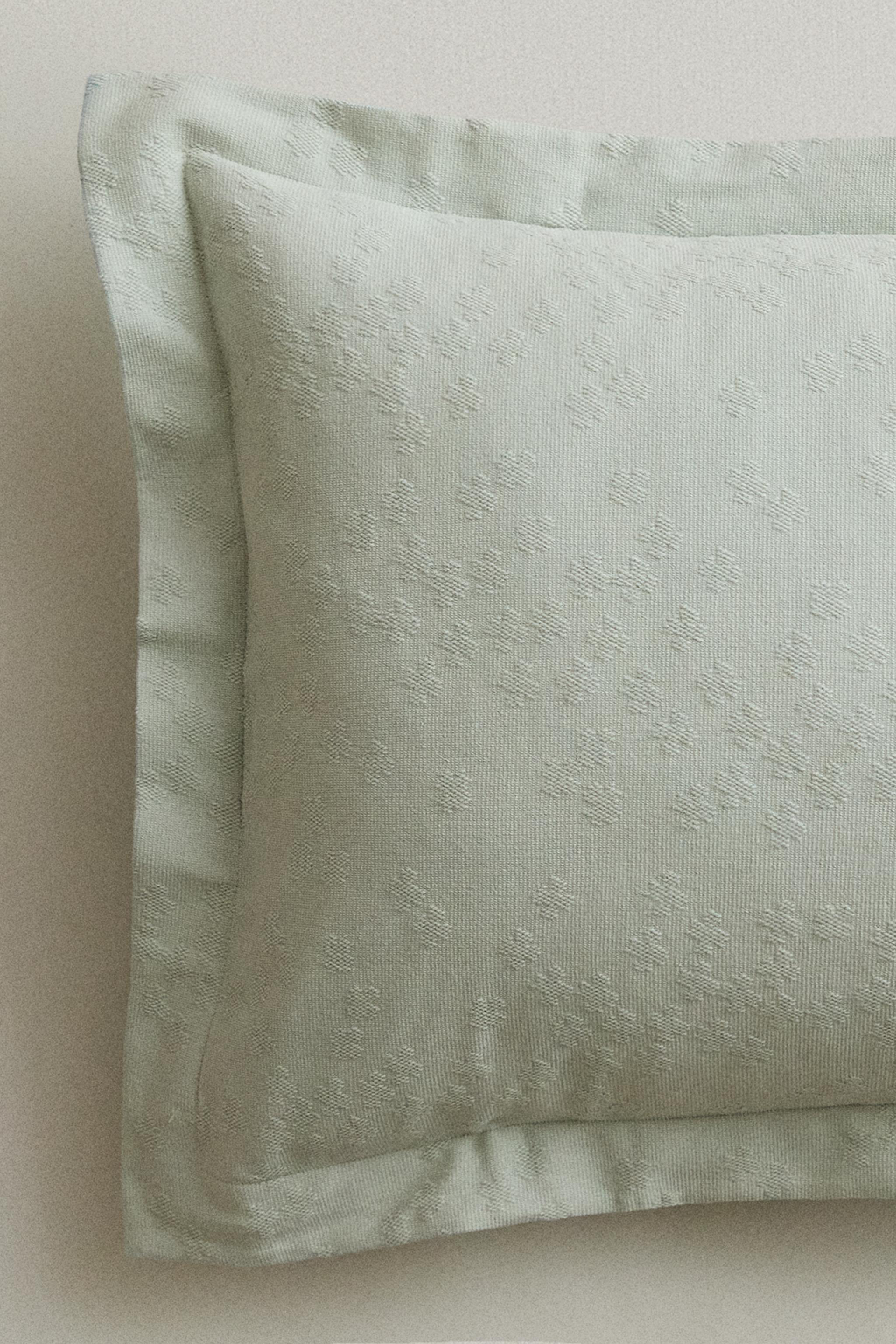 CLOVER THROW PILLOW COVER